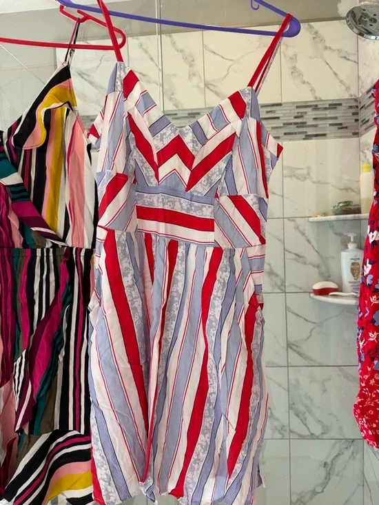 Express Women’s Dress Bundle - Picture 3 of 4